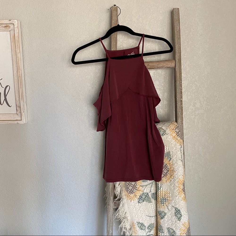 Cold shoulder tank